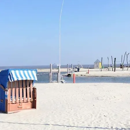 Casa de Férias Ferienhaus Strandallee 8 *